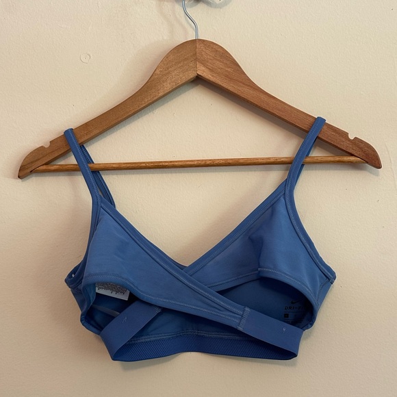 Nike Cross Back Sports Bra Size S - Picture 3 of 6